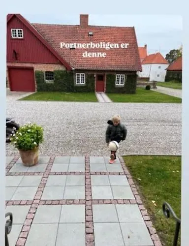 Gatekeepers House Ronnede